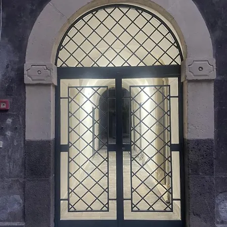 Mega House 2 Catania