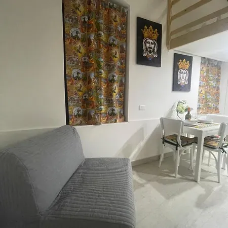 Mega House 2 Apartment