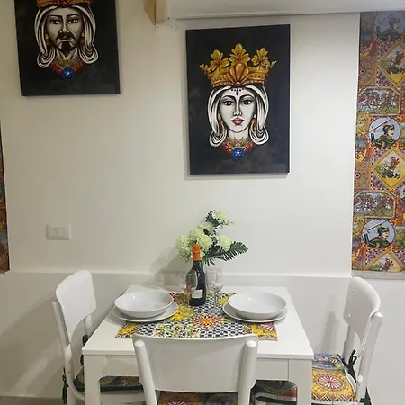Mega House 2 Apartment